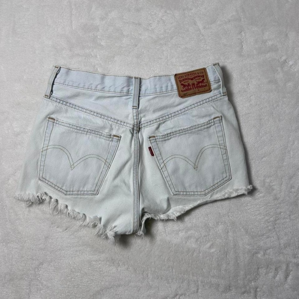 Levis 501 Shorts Womens 27 Blue Distressed High Rise Button Fly Denim Frayed Hem - Picture 2 of 4